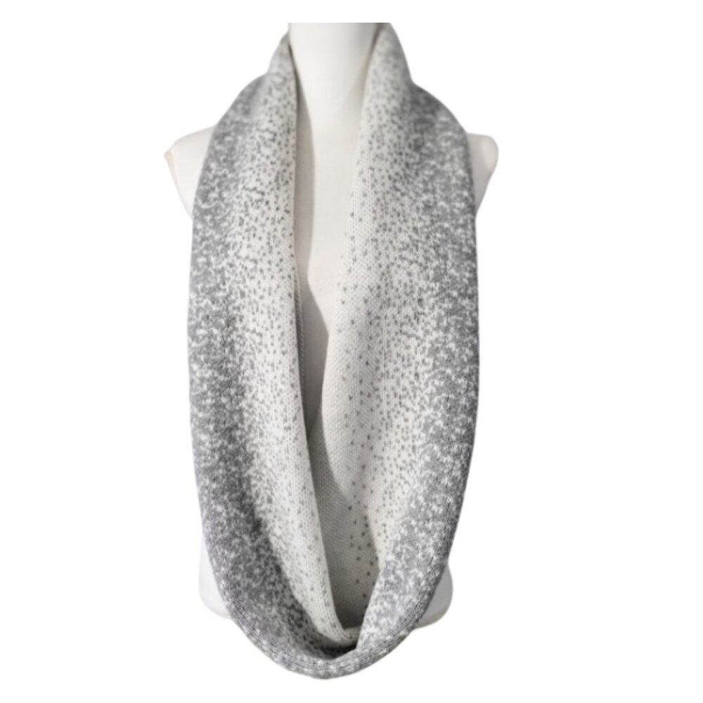 CALVIN KLEIN Heathered Gray & White Acrylic Infinity Loop Scarf - New With Tags